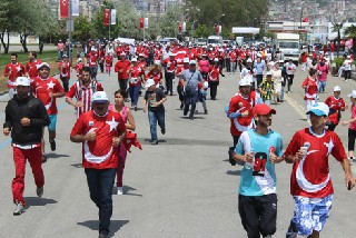 SAMSUN’DA 1. HALK MARATONU DÜZENLENDİ