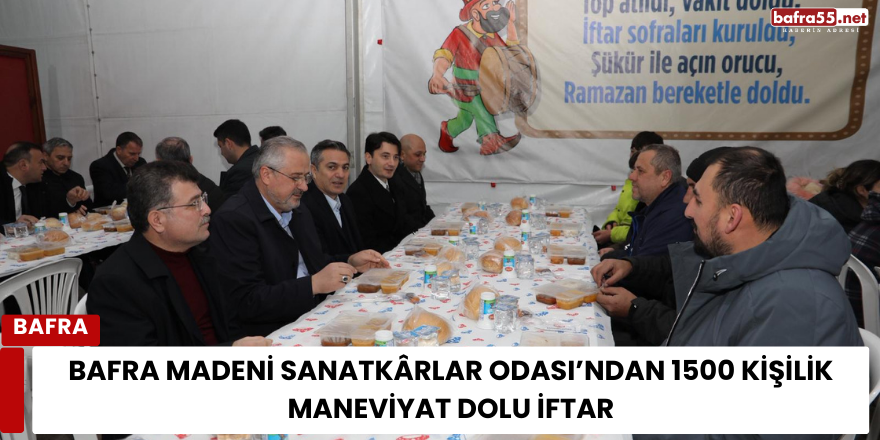 Bafra’da İftar Çadırında Protokol ve Vatandaşlar Aynı Sofrada