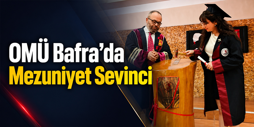Bafra'da Yüzlerce Öğrenci Kep Attı