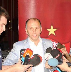 Muharrem Usta: Devrim yapmaya geliyoruz