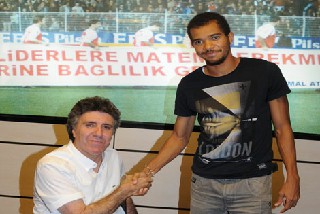 SAMSUNSPORDA ROBERTS VEDA ETTİ