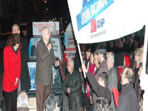 YOĞUN İLGİ ALTIN YAPRAKTA CHP'NİN GÖVDE GÖSTERİSİNE DÖNÜŞTÜ