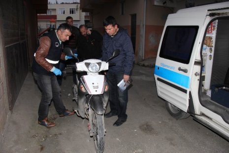 SAMSUNLU VATANDAŞ YOLA KAZIK ÇAKTI
