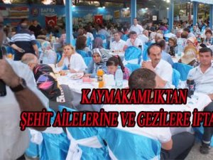 KAYMAKAM KATIRCI, ŞEHİT AİLELERİNE VE GAZİLERE İFTAR YEMEĞİ VERDİ