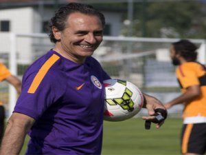 GALATASARAY’DA YENİ SEZON HAZIRLIKLARI SÜRÜYOR