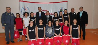 AKADEMİK SPOR KULÜBÜNÜN SPORCULARINI ÖDÜLLENDİRDİ