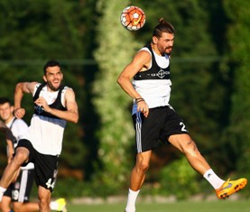 BEŞİKTAŞ, TRABZONSPOR MAÇI HAZIRLIKLARINI SÜRDÜRÜYOR