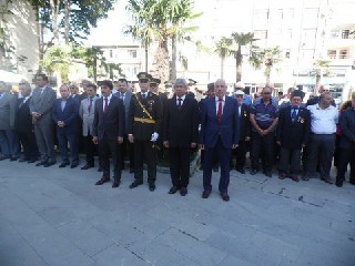 Alaçam'da Zafer Bayramı kutlandı