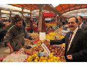 BAŞKANDAN PAZAR YERİ ESNAFINA ZİYARET