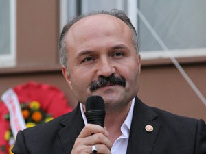 Erhan Usta;” Halkın Gözüne Baka Baka Yalan Söylüyorlar”