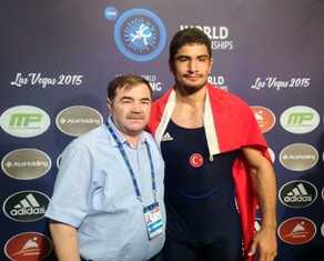 TAHA AKGÜL 2. KEZ DÜNYA ŞAMPİYONU