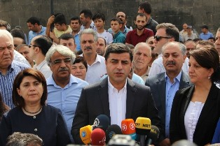 HDP Eş Genel Başkanı Demirtaş: “Sorunları Diyalogla Çözmeye Hazırız”