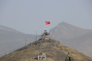 Nöbet Kulübelerine Roketatarlı Saldırı