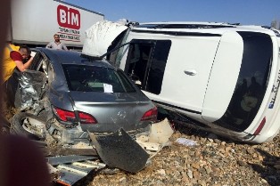 Gümüşhane’de Trafik Kazası: 1 Ölü, 2 Yaralı