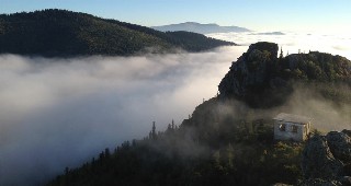 Bulutların altındaki şehir