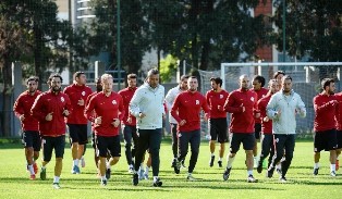Galatasaray, Benfica Maçı Hazırlıklarını Sürdürdü