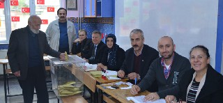 Bafra`da oy kullanma heyecanı devam ediyor