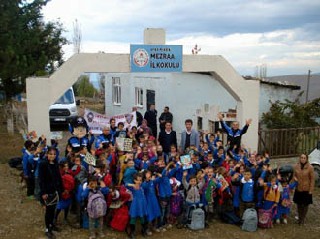 Samsun Emniyeti Çocukların Yüzünü Güldürüyor