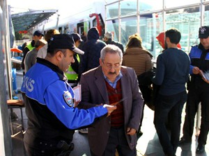 Polis vatandaşı uyarıyor