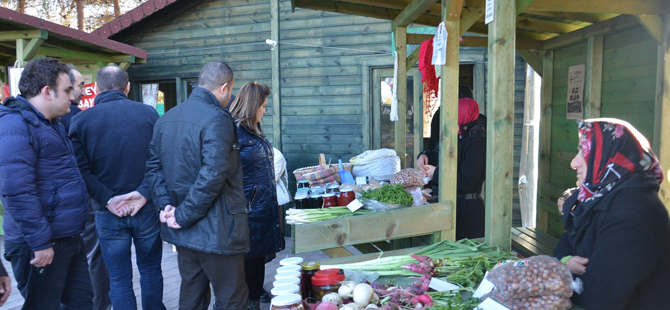 Sürmeli Köyünde organik pazar ilgi görüyor