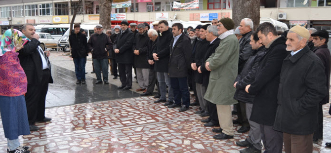 Alaçam'da Umreye gidenler uğurlandı