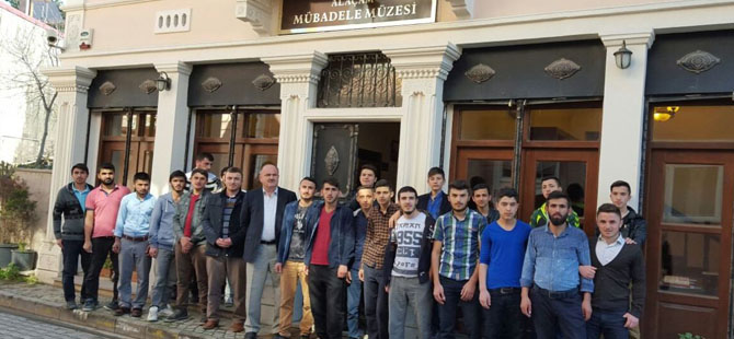 Kur'an Kursu Öğrencilerinden Müze Ziyareti