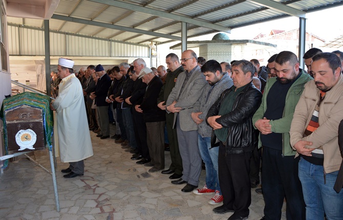 Afganistan'da Öldürülen İşadamı Alaçam'da Toprağa Verildi