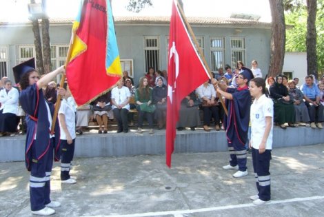 BAFRA ANADOLU SAĞLIK MESLEK LİSESİ'NDE MEZUNİYET TÖRENİ