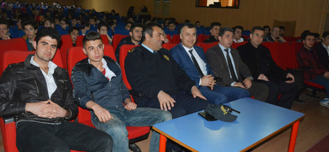 Bafra'da öğrencilere terör semineri