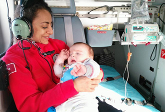 Ambulans helikopterler 8 aylık bebek için seferber oldu