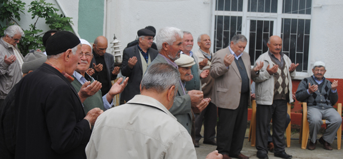 Bafra Dedeli  mahallesinde Afat Kurbanı töreni düzenlendi.