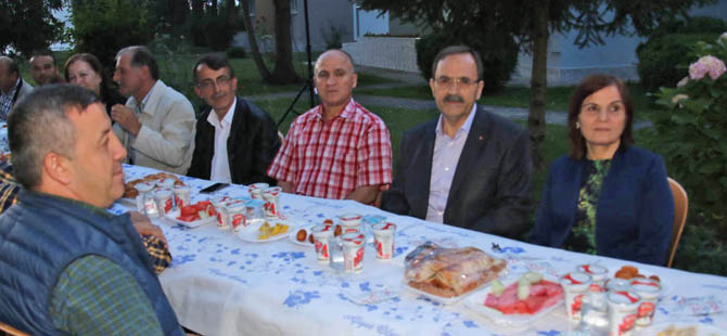 Belediye personeli iftar'da buluştu