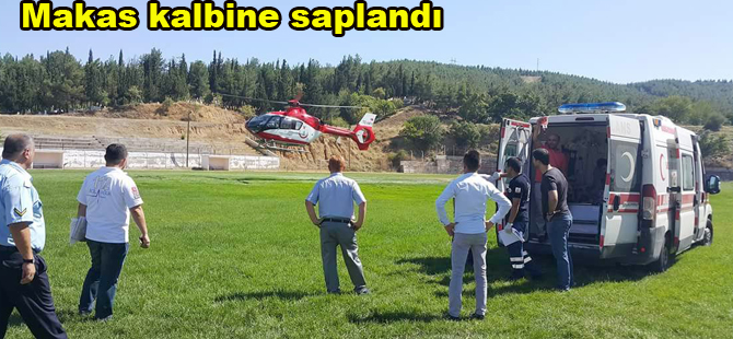 Üstüne düştüğü makas kalbine saplandı