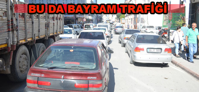 Bafra`da bayram trafiği