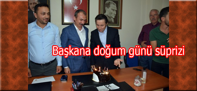 Başkan Kıyma'ya doğum günü süprizi