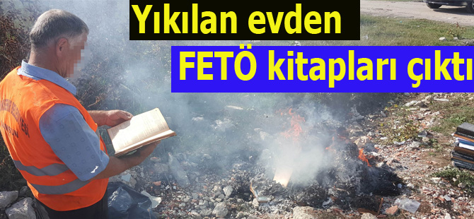 Yıkılan evden FETÖ kitapları çıktı