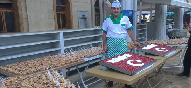 Vezirköprü'de Askere Aşure İkramı