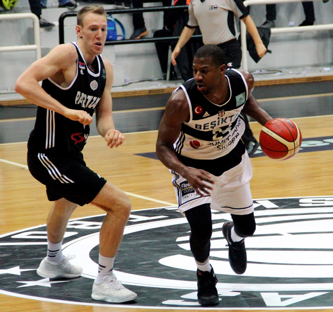 Beşiktaş Baskette de aynı