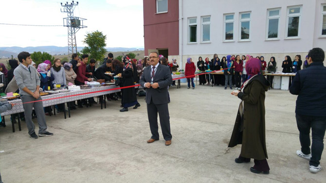 Vezirköprü'de Mezuniyet yıllığı için kermes