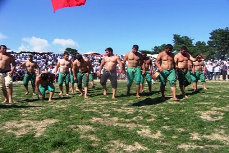 20. YAYLA GÜREŞ ŞENLİKLERİ YAPILDI