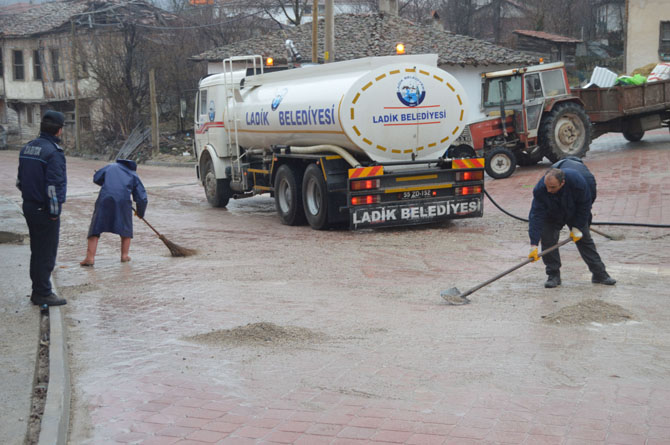 Ladik'de Bahar Temizliği