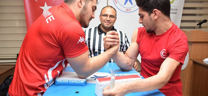 Samsun Yıldız Gençlik, Spor Türkiye Bilek Güreşi Yarışması’na gidiyor