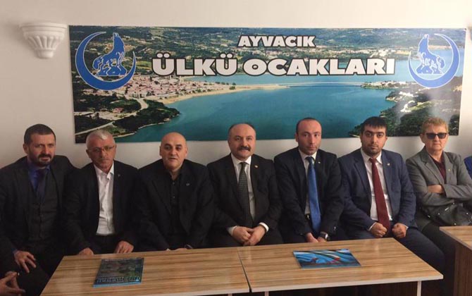 MHP Heyeti Ayvacık’ta Evet'i anlattı