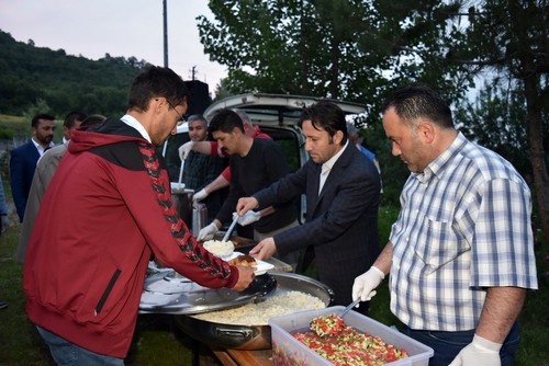 Yakakent'te Ramazan aslına uygun devam ediyor