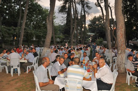 ŞAHİNDEN PERSONELİNE İFTAR