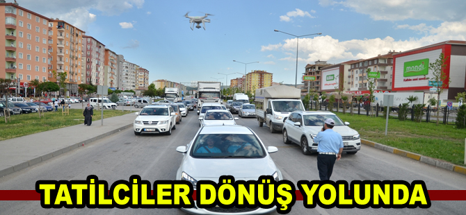 Tatilciler dönüş yolunda