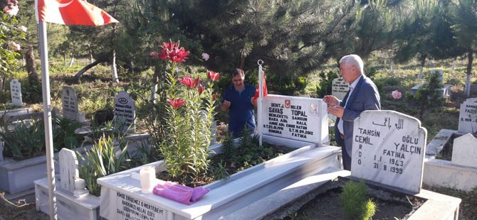 Alaçam Belediye Başkanı Uyar Şehit Mezarlarını Ziyaret Etti
