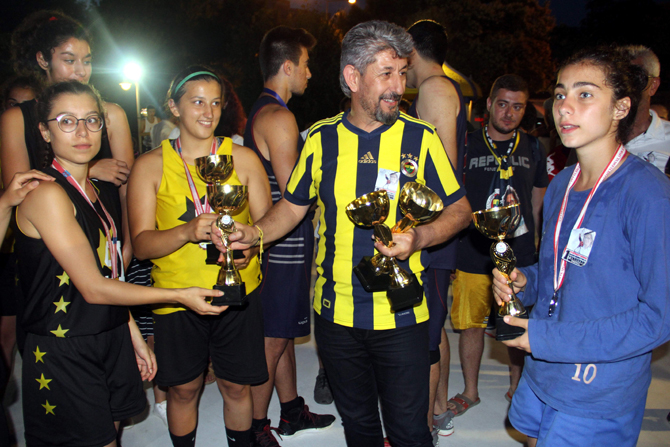 Şehit Akbaş anısına basketbol turnuvası
