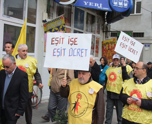 EĞİTİM EMEKCİLERİ GREV YAPTI