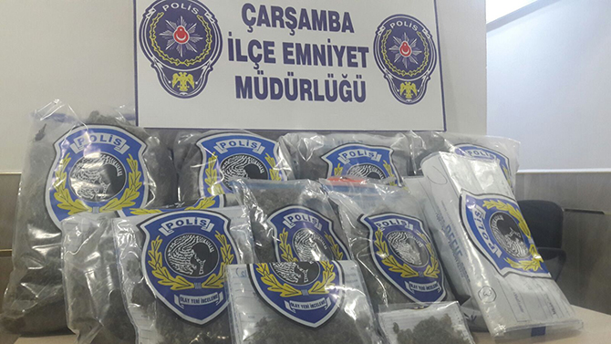 ÇARŞAMBA'DA 8 KG KUBAR ESRAR ELE GEÇİRİLDİ